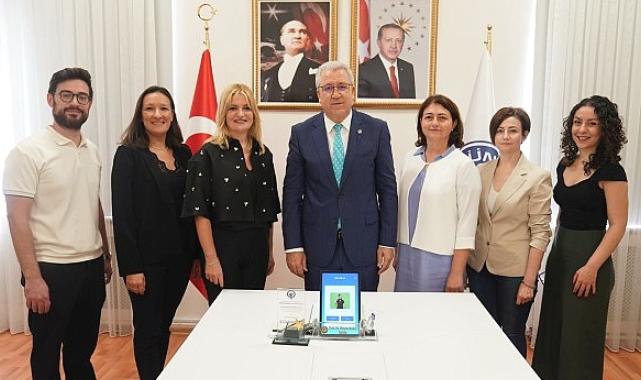 EÜ Diş Hekimliği Ağız ve Diş Sağlığı Hastanesinde engelli dostu mobil uygulama kullanıma başlandı