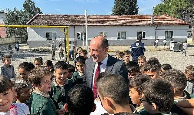 Geyve Belediyesi'nden Okullarda Temizlik Seferberliği