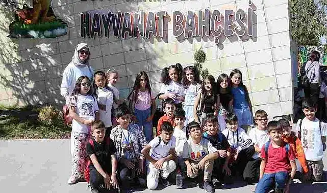 Kayseri'de çocuklar dilsiz dostlarla gönüllerince vakit geçirdi
