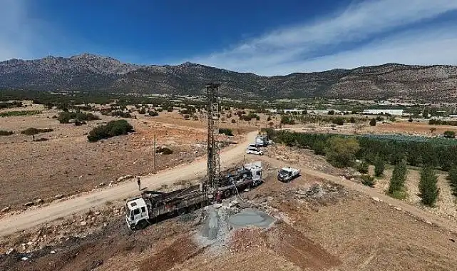 Antalya'da kırsal mahallelerin içme suyu sorunları çözülüyor