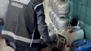 Bursa'da sahte içki imalathanesine baskın! 4 ton ele geçirildi