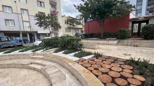 Büyükşehir'den Yeşil Alanlarda Bakım Çalışması