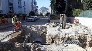 Büyükşehir'in yağmur suyu hattı çalışmaları devam ediyor