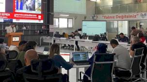 Depremde 3 binada kısmi çökme yaşandı... Malatya'da eğitime 1 günlük ara