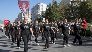 Karşıyaka'yı bayram coşkusu sardı!