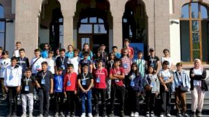 Konya ilçelerindeki 7. sınıf öğrencileri şehrin kültürel mirasını keşfediyor