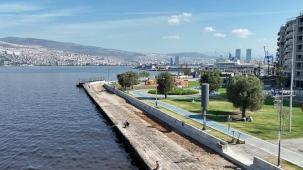 Kordon'da deniz taşkınlarını önlemek için yoğun tempo