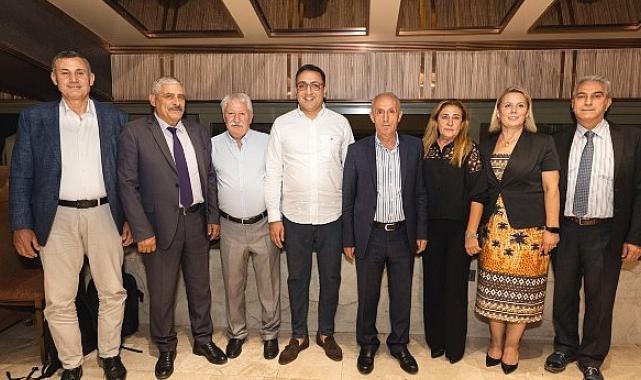 Yiğit'ten muhtarlara kutlama