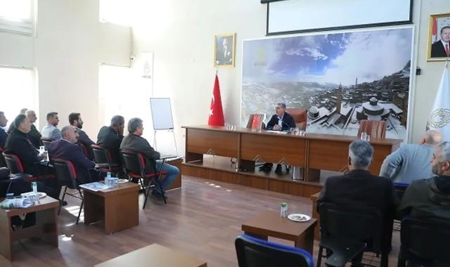 Artuklu’da muhtar buluşmaları