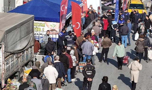 Aydın Büyükşehir Belediyesi'nin Ürettiği Fideler Sökeli Vatandaşlara Dağıtıldı