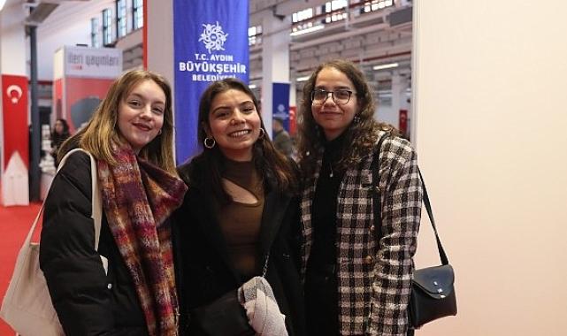 Aydın Kitap Fuarı'na katılan vatandaşlar Başkan Çerçioğlu'na teşekkür etti