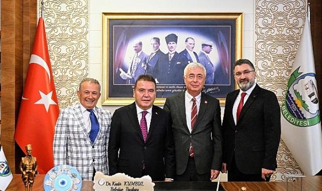 Başkan Muhittin Böcek Serik'te