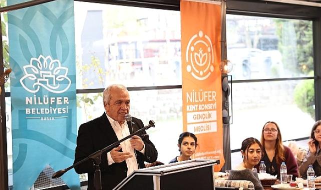 Başkan Şadi Özdemir üniversite öğrencileriyle buluştu