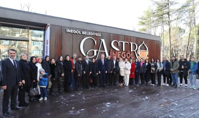 Bursa İnegöl öğretmenlerine özel kutlama