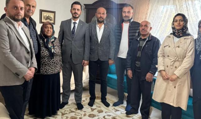Bursa Osmangazi'de AK Parti'den şehit ailelerine vefa ziyareti