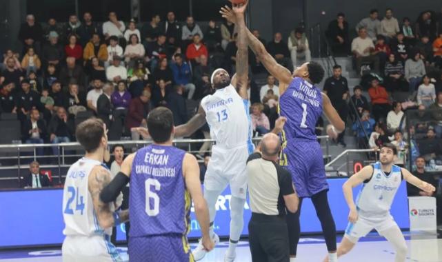 Çayırova Belediyesi, Kapaklıspor’u farklı yendi