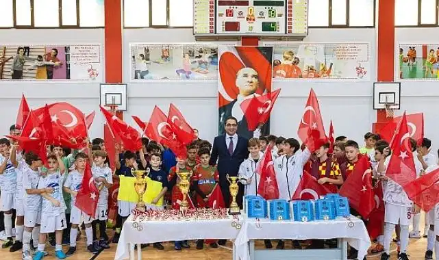 Çocuklar futsalı çok sevdi - Yoğun ilgi yeni turnuva getirdi