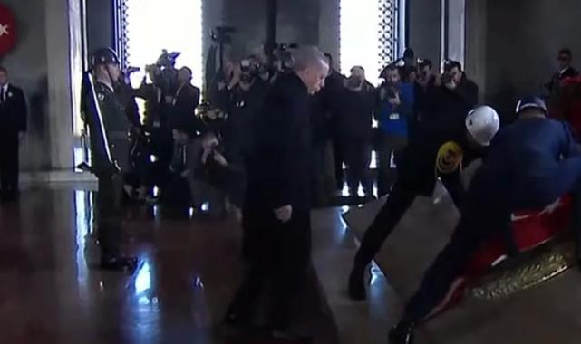 Devlet erkanı Anıtkabir'de (CANLI)