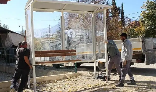 Elmalı'nın dört mahallesine otobüs durağı