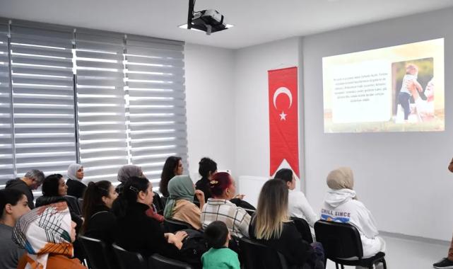 İstanbul Beylikdüzü’nde “Nesiller Arası Aktarım” semineri düzenlendi