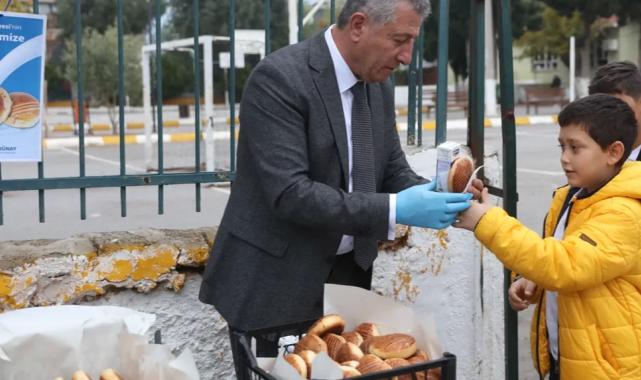 İzmir Güzelbahçe'den çocuklara okul sürprizi