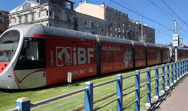 Kayseri Büyükşehir'den milli maça özel tramvay hizmeti