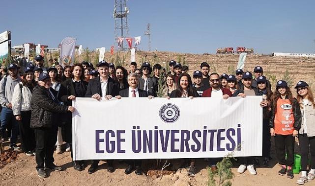Milli Ağaçlandırma Günü'nde binlerce fidan toprakla buluşturuldu