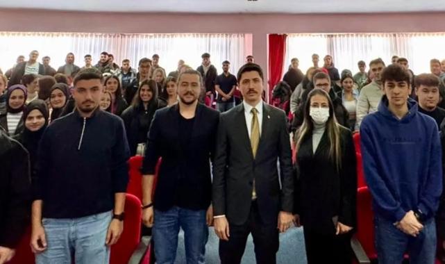 Pazaryeri Kaymakamı'ndan üniversite öğrencilerine seminer