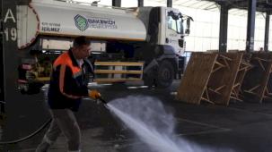Bakırköy'de pazar yerleri temizleniyor
