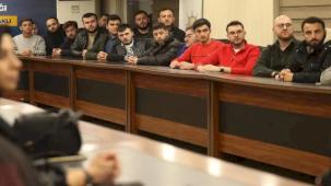 Başkan Alemdar Sakarya'da gençlerle buluştu