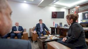 Başkan Tugay'dan İYİ Parti'ye ziyaret 