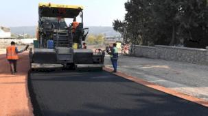 Bursa Osmangazi’de asfalt mesaisi