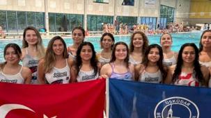 İstanbul Üsküdar Belediyesi'nden sualtı hokey takımı