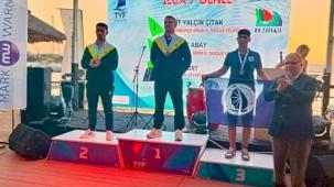İzmir Foça'da yelkenciler ödüllendirildi