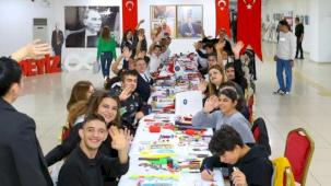 Karabağlar'ın özel çocuklarından Atatürk’e sevgi resimleri