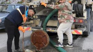 Manisa'da olası taşkınlara karşı temizlik