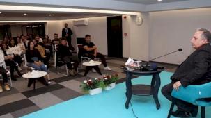 Mustafa Yalçın gençlerle buluştu