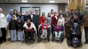 Özel gereksinimli bireylere Kocaeli'de özel beslenme semineri