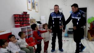 Sakaryalı minikler trafik kurallarını öğrendi