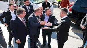 Türkmenistan'ın Ankara Büyükelçisi Mekan İshanguliyev, Belediye Başkanı Arı'yı Ziyaret Etti