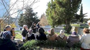 Usta sanatçı Kerem Yılmazer mezarı başında anıldı