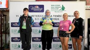 Veteranların masa tenisi heyecanı