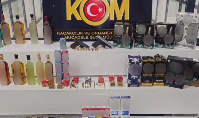 Adıyaman'da kaçak alkol, sigara ve silah ele geçirildi