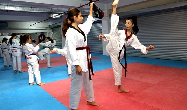 Bayraklı'da kış spor okullarına yoğun ilgi