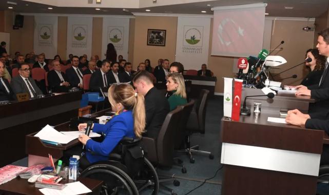Bursa Osmangazi’de yılın son meclis toplantısı yapıldı... Osmangazi'de kreş sayıları artırılacak