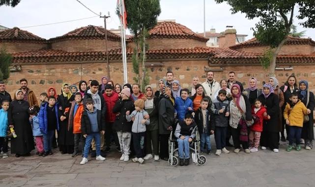 Büyükşehir’den Akhisarlı özel öğrencilere Manisa gezisi