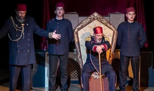 İzmir'de 6. Mahalle Tiyatroları'na muhteşem final