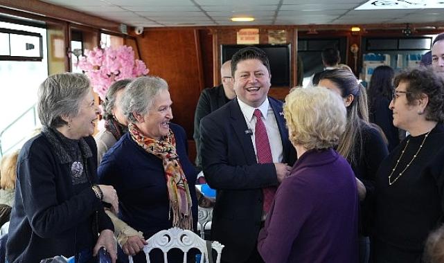 Kadıköy Huzur Vapuru, ilk seferini yaptı