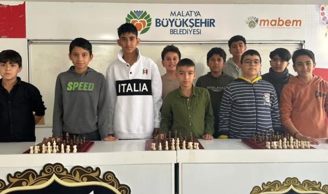 Malatya Büyükşehir'den satranç turnuvası