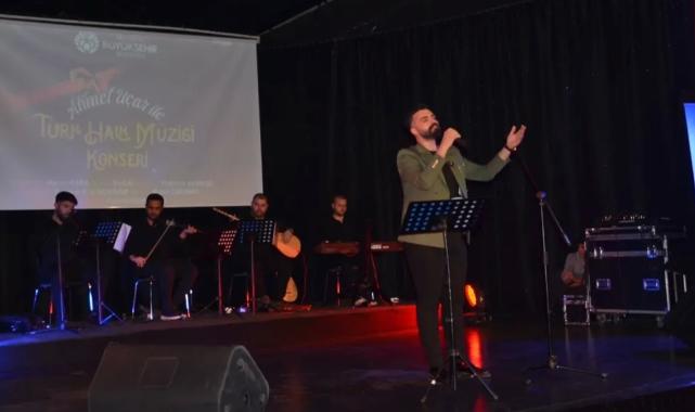 Malatya'da THM konseri kulakların pasını sildi